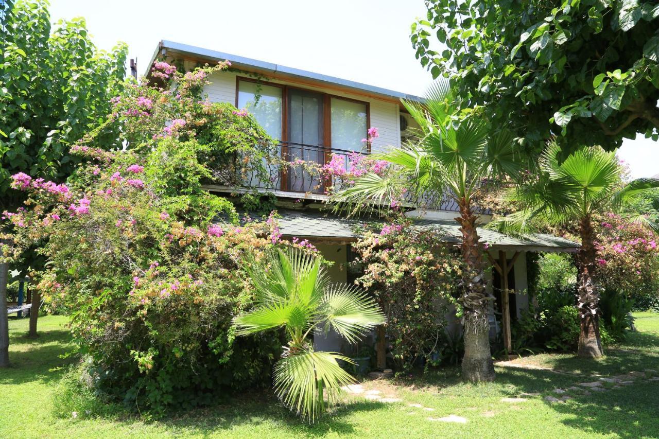 Bed and Breakfast Tunays Pansiyon Çıralı Exterior foto