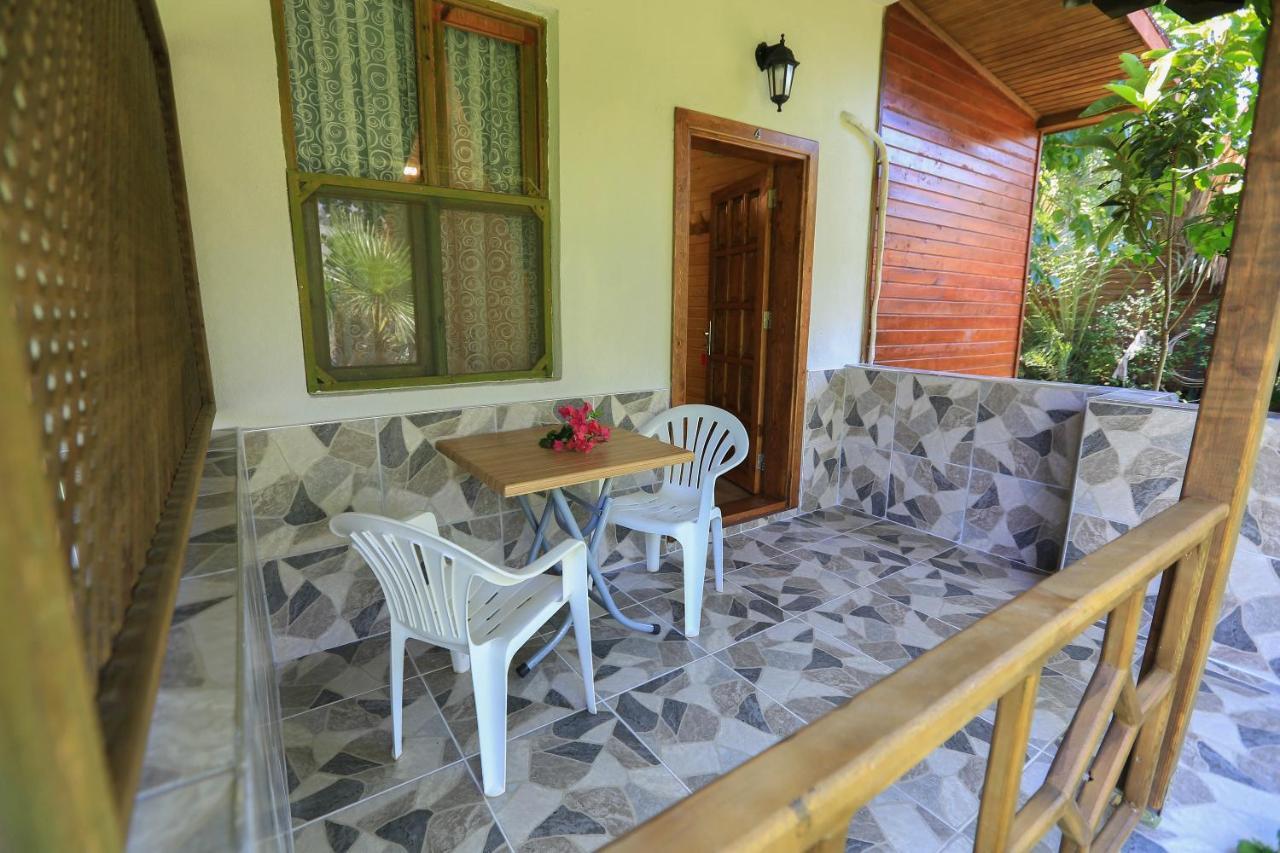 Bed and Breakfast Tunays Pansiyon Çıralı Exterior foto