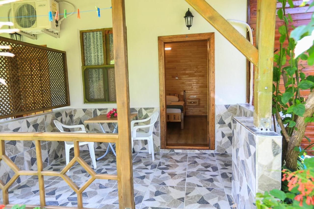 Bed and Breakfast Tunays Pansiyon Çıralı Exterior foto