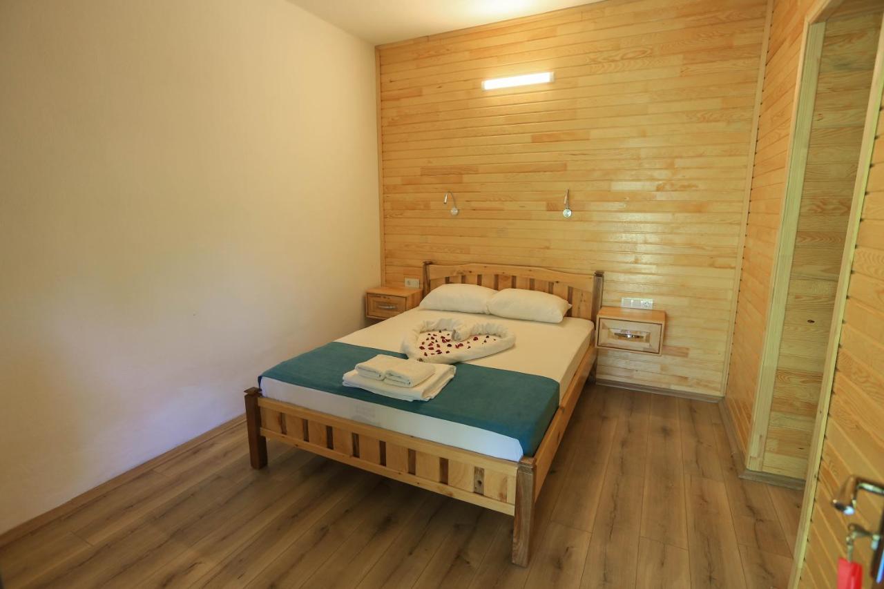 Bed and Breakfast Tunays Pansiyon Çıralı Exterior foto