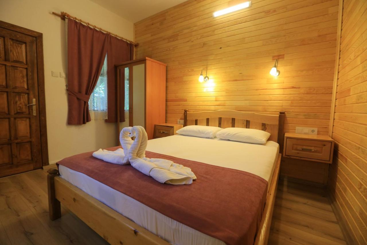 Bed and Breakfast Tunays Pansiyon Çıralı Exterior foto